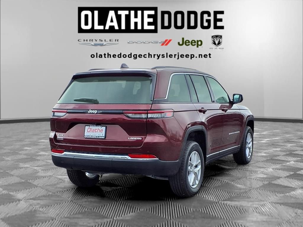 New 2025 Jeep Grand Cherokee Laredo w/ Luxury Tech Group I AWD/4WD image 28