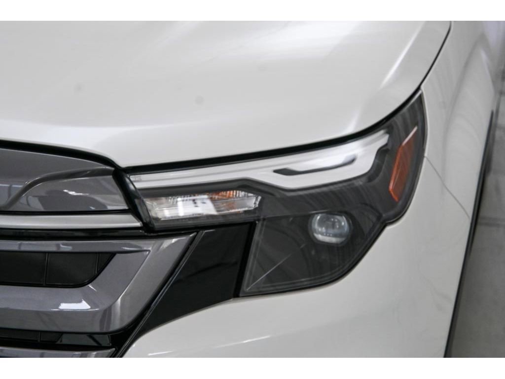 Used 2025 Subaru Forester Premium w/ Convenience Package #2 AWD/4WD image 9