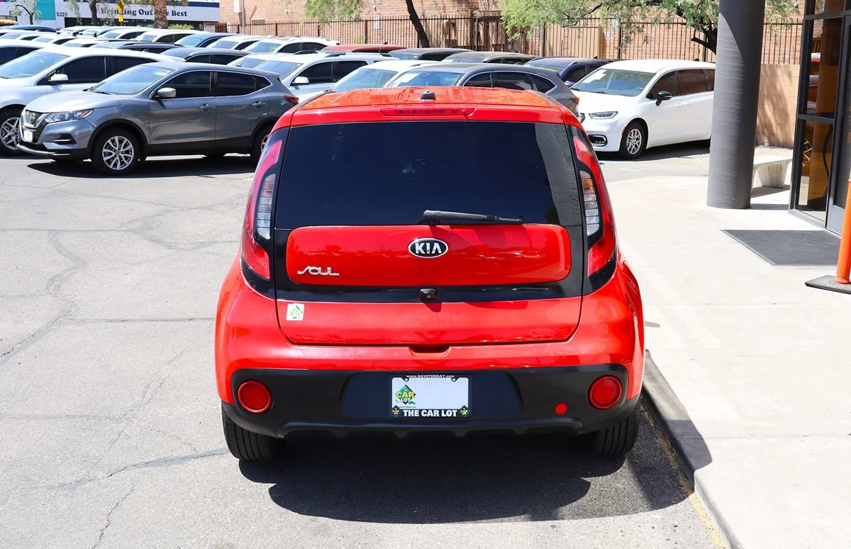 Used 2018 Kia Soul + FWD image 10