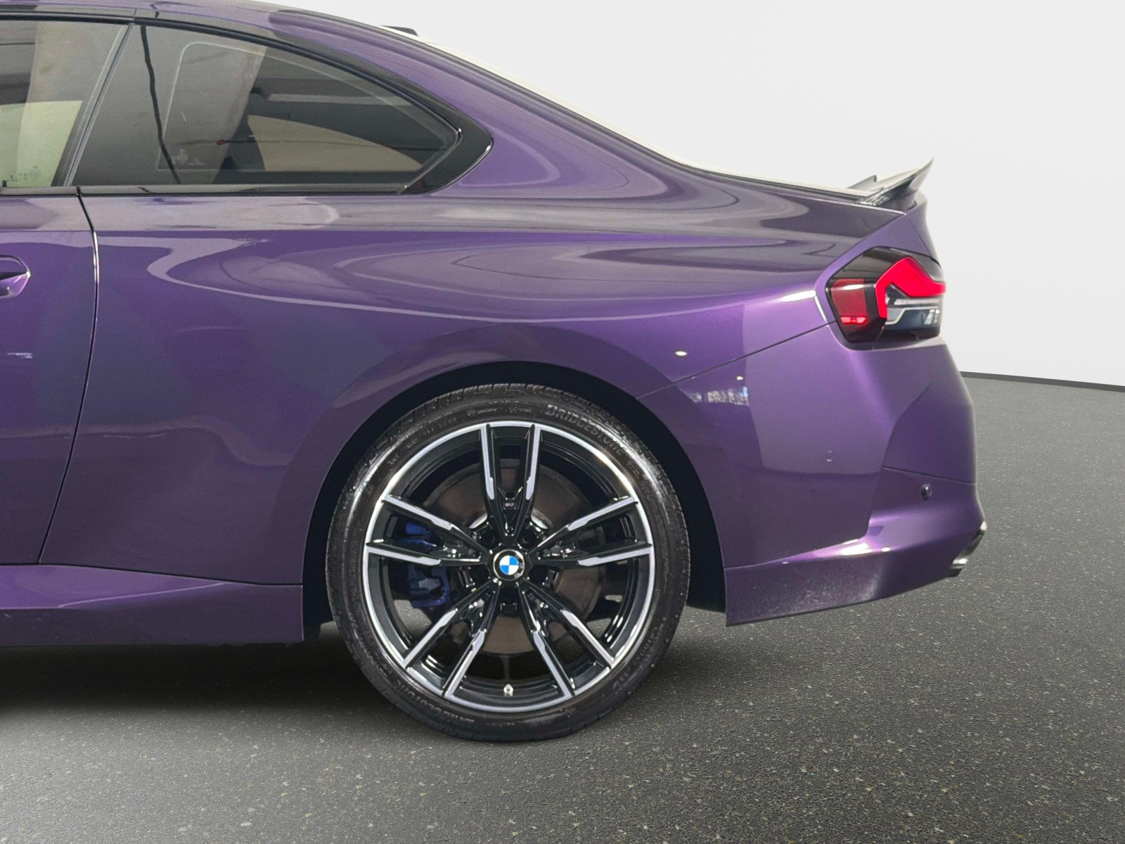 Used 2025 BMW M240i Coupe RWD image 12