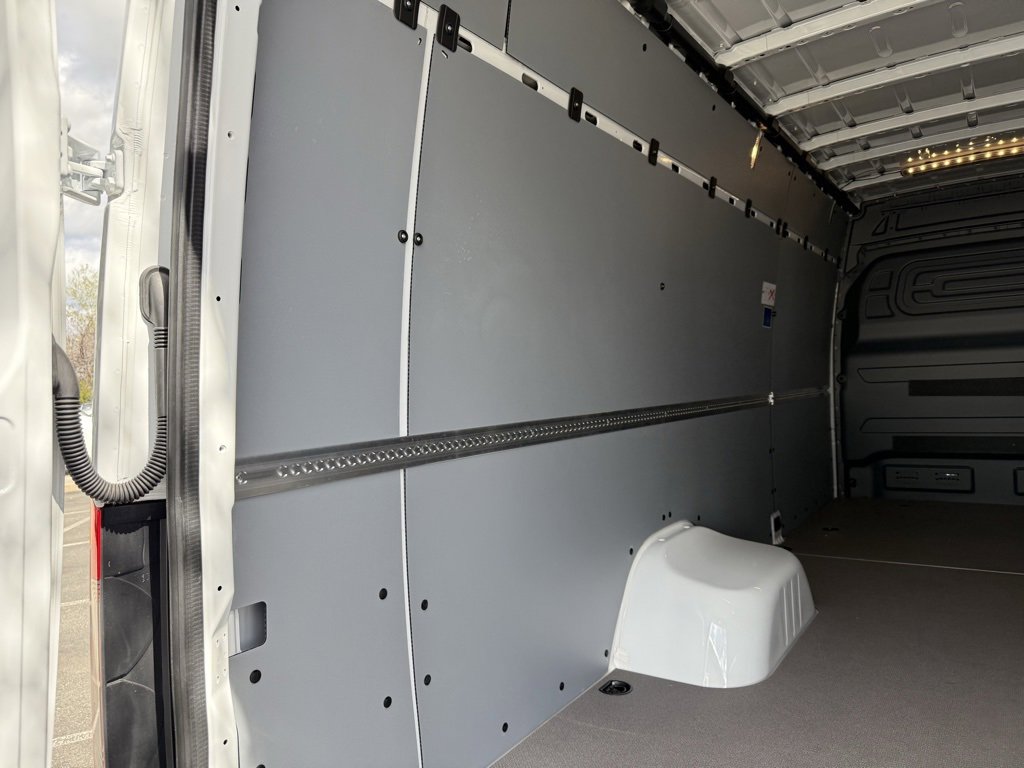 New 2025 Mercedes-Benz Sprinter 4500 image 8