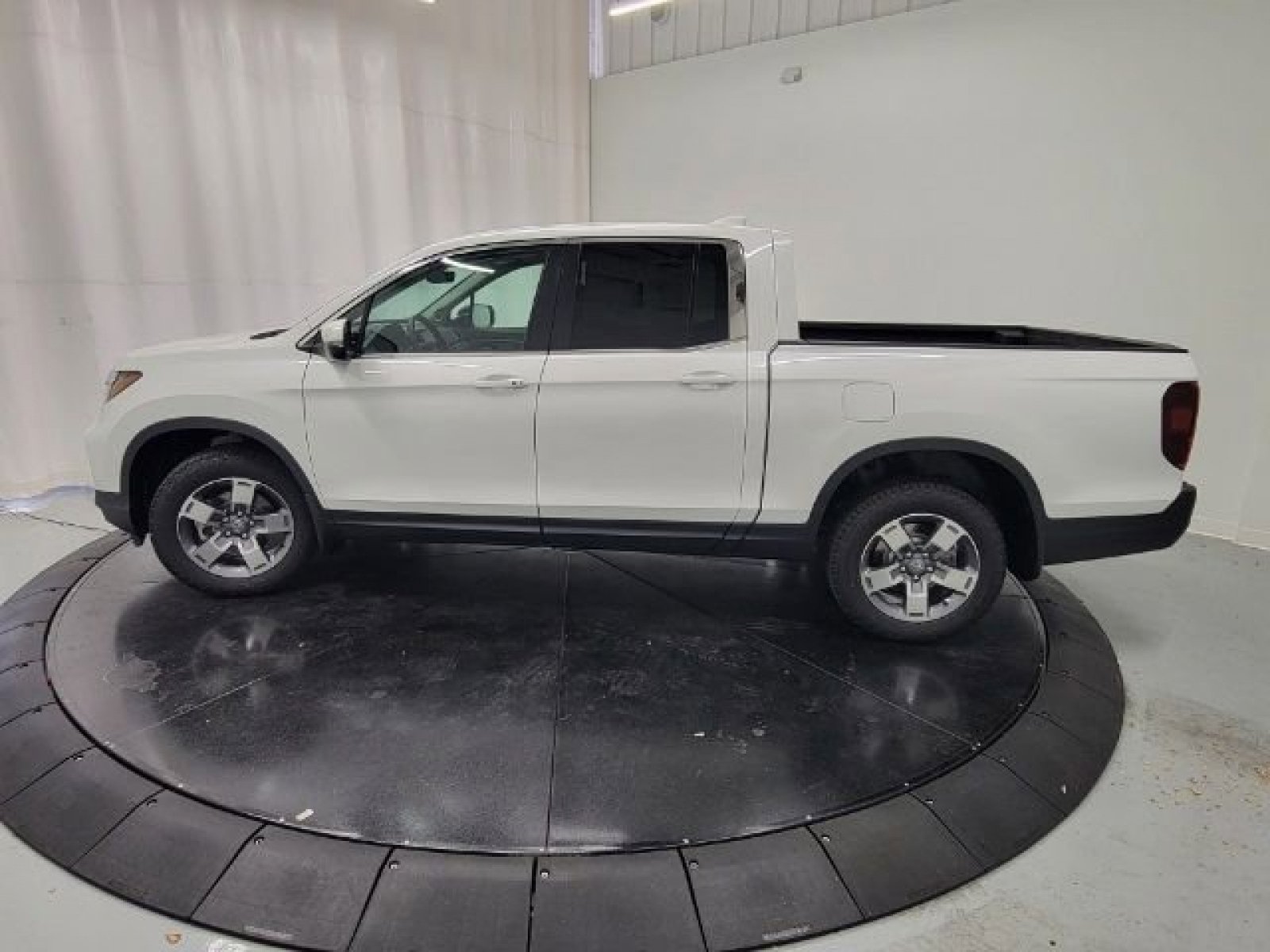 New 2026 Honda Ridgeline RTL image 16