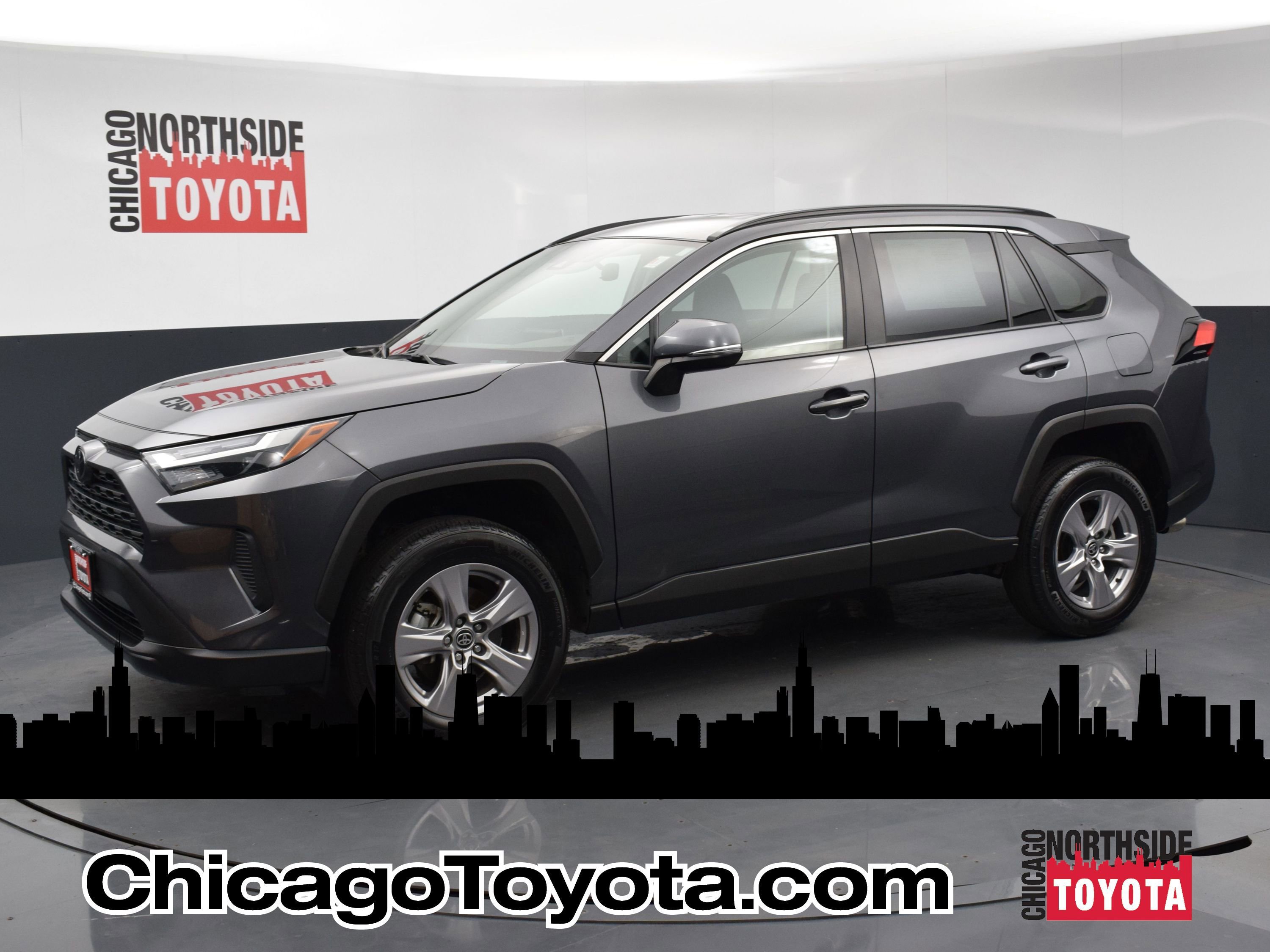 Used 2025 Toyota RAV4 XLE FWD image 1