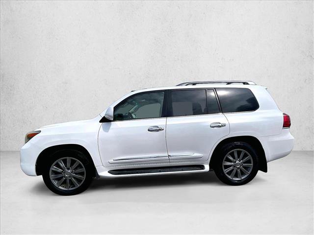 Used 2011 Lexus LX 570 4WD w/ Luxury Pkg w/Pre-crash image 6