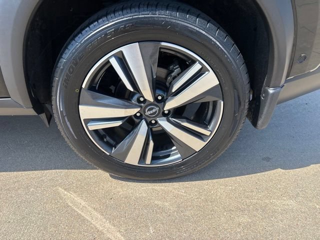 Used 2023 Nissan Rogue SL w/ SL Premium Package AWD/4WD image 14
