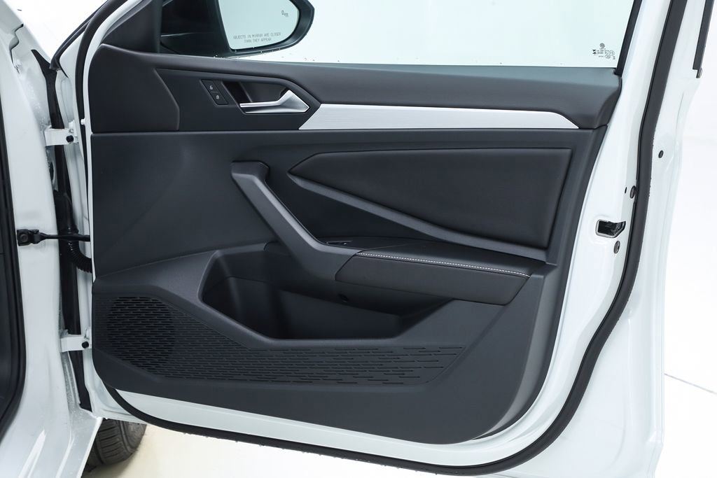 New 2025 Volkswagen Jetta Sport image 31