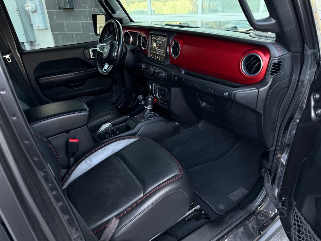 Used 2018 Jeep Wrangler Unlimited Rubicon w/ Dual Top Group image 19