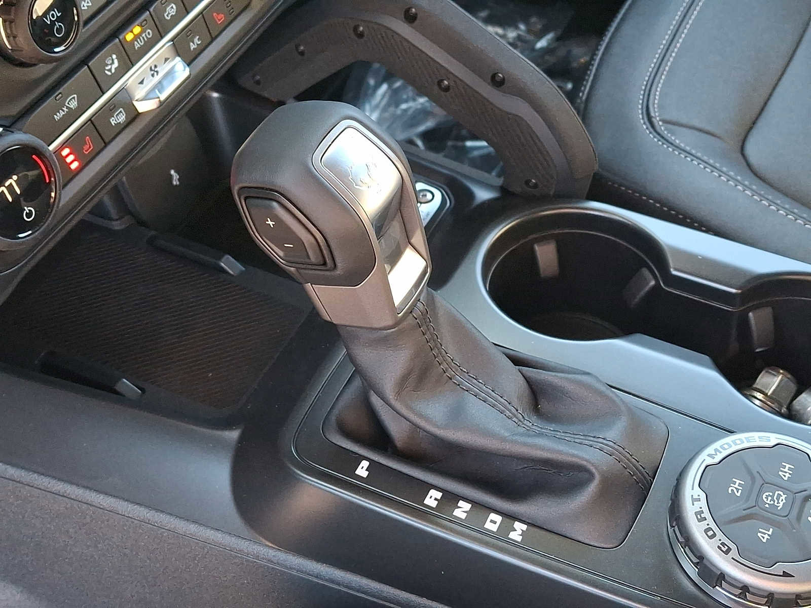 New 2025 Ford Bronco Big Bend w/ Black Diamond Package image 12