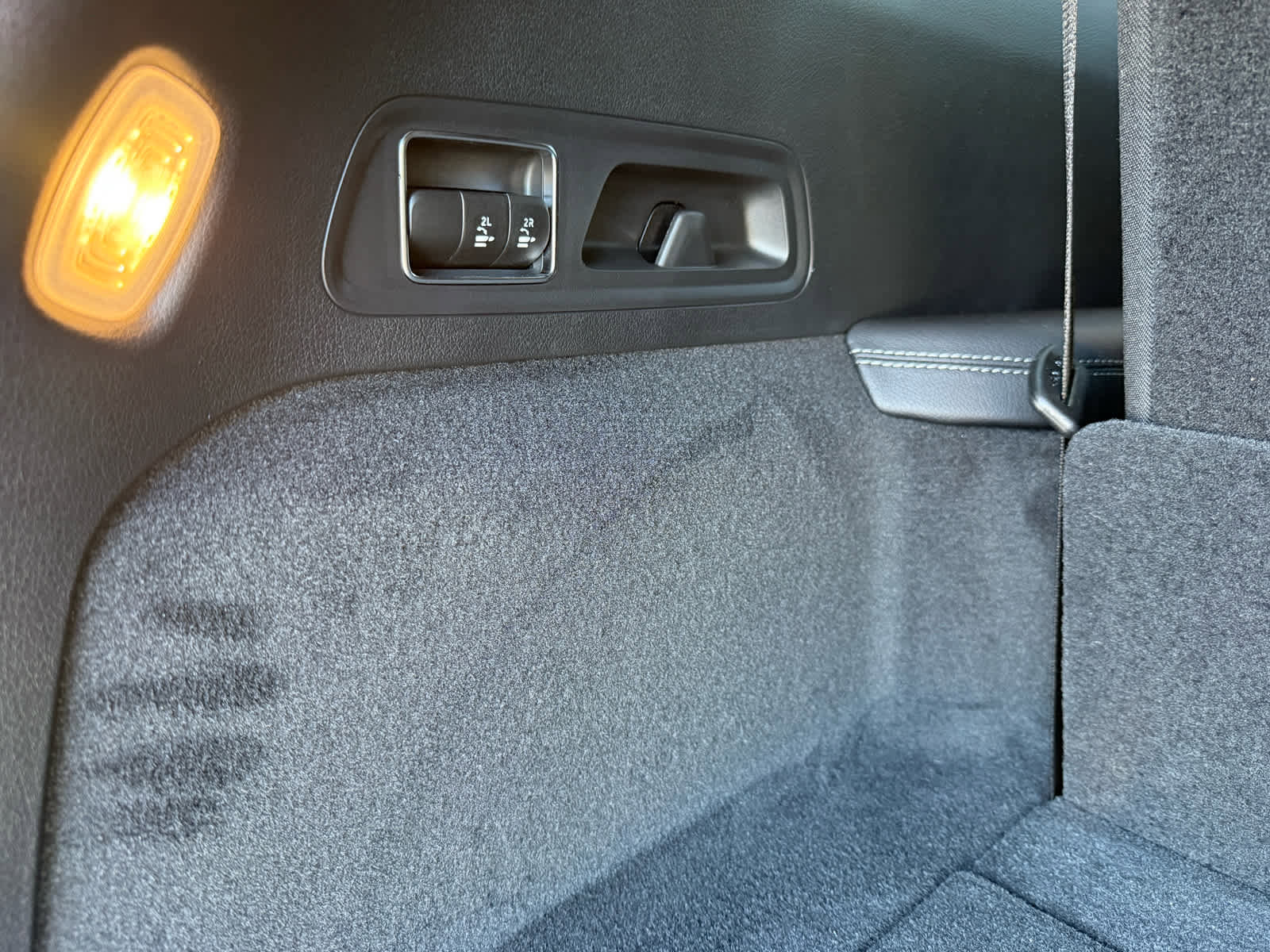 New 2026 Mercedes-Benz GLS 450 4MATIC image 36