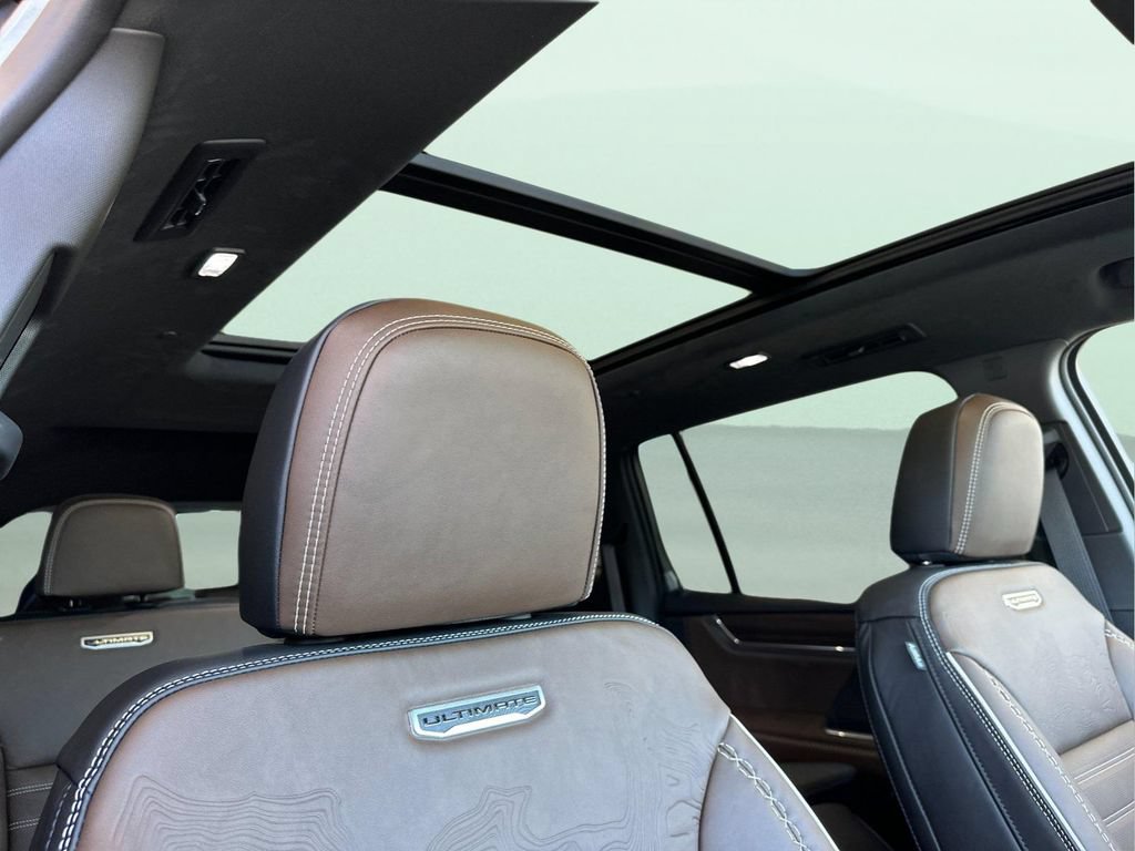 New 2026 GMC Acadia Denali Ultimate AWD/4WD image 18