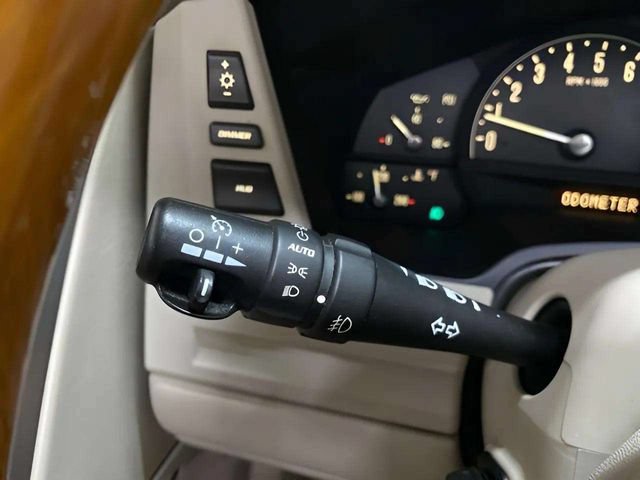 Used 2005 Cadillac XLR RWD image 42