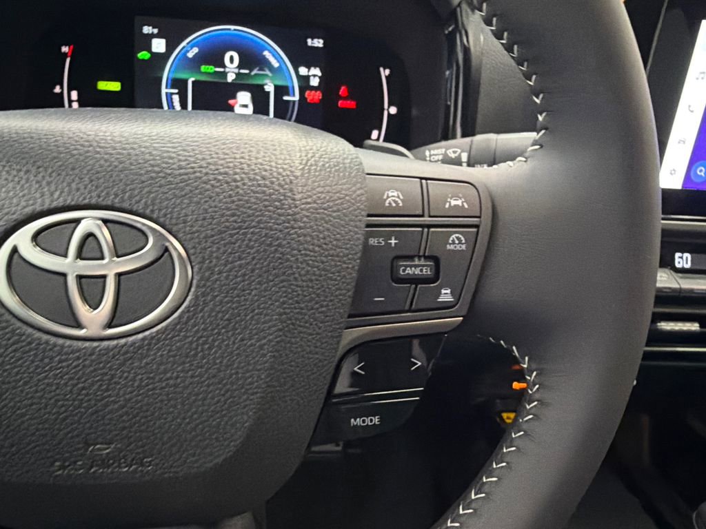 Used 2026 Toyota Camry SE w/ Convenience Package image 24