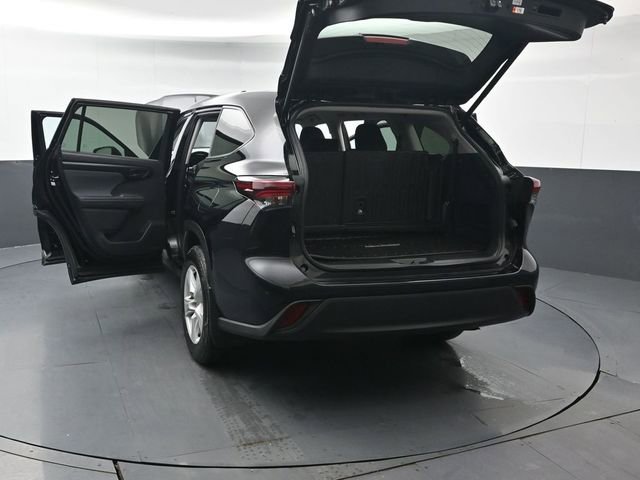 Certified 2025 Toyota Highlander LE image 55