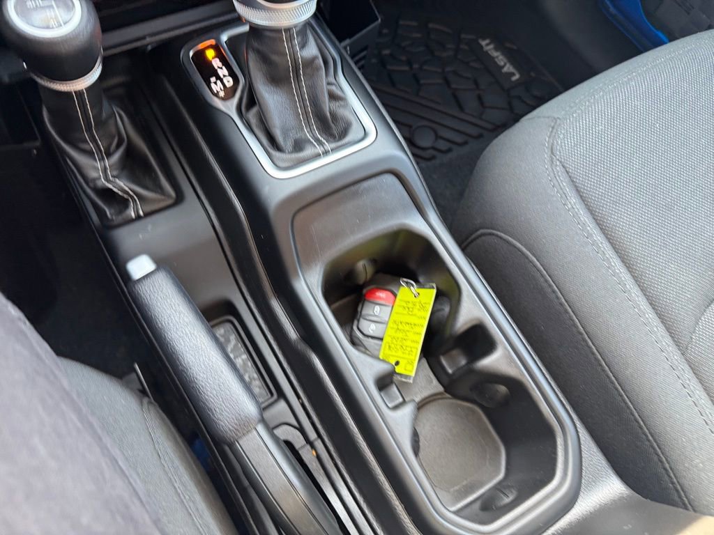 Used 2022 Jeep Gladiator Overland image 20