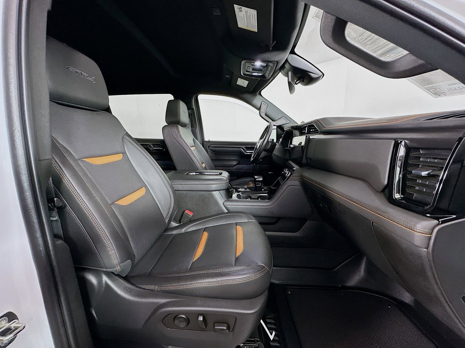 Used 2022 GMC Sierra 1500 AT4 w/ AT4 Preferred Package image 30