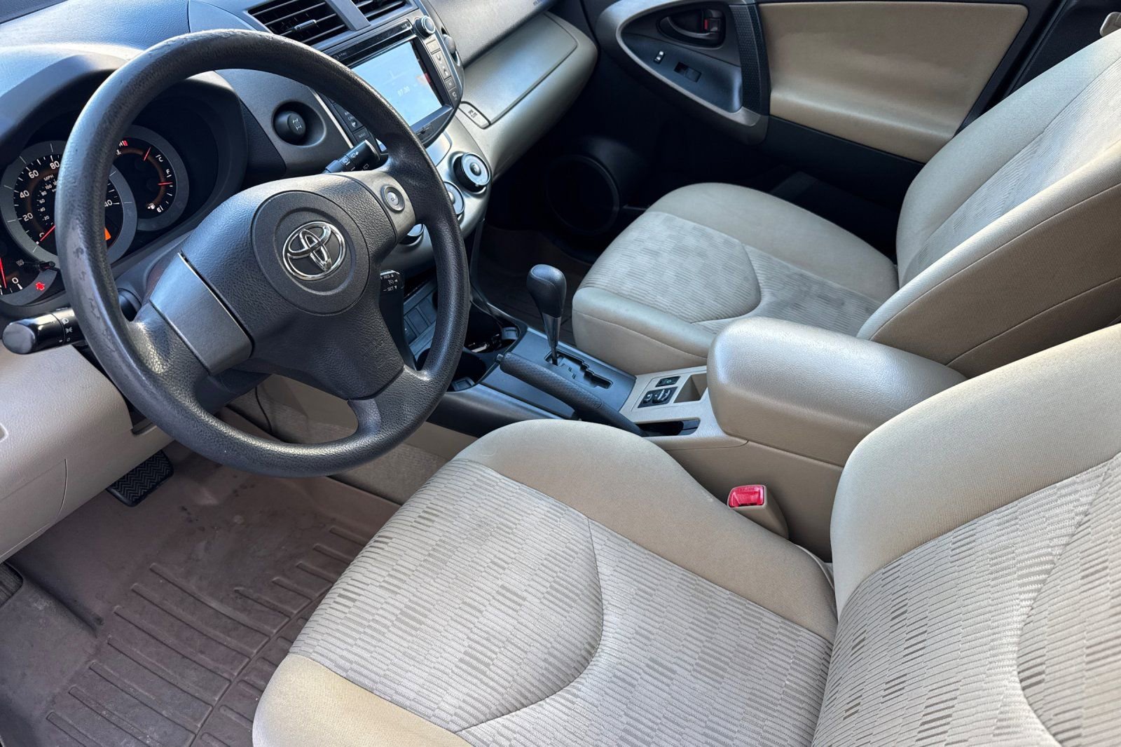 Used 2010 Toyota RAV4 4WD image 10