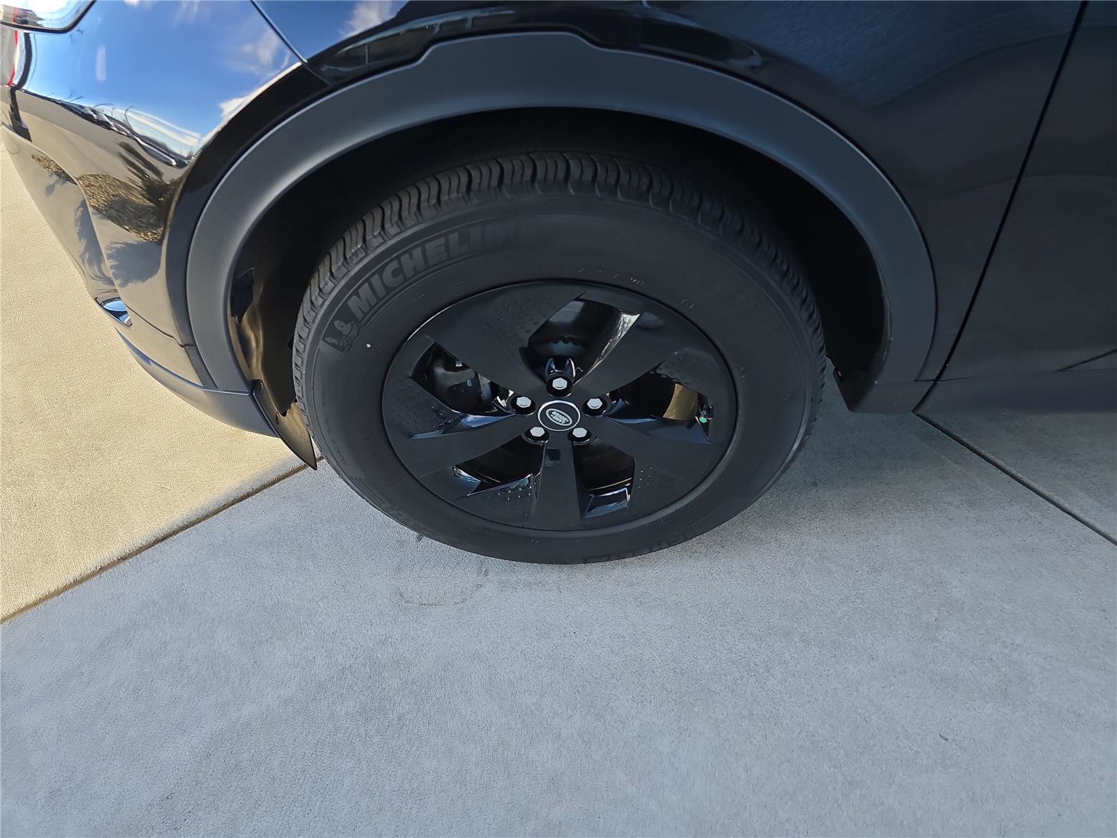 Used 2023 Land Rover Discovery Sport S image 13