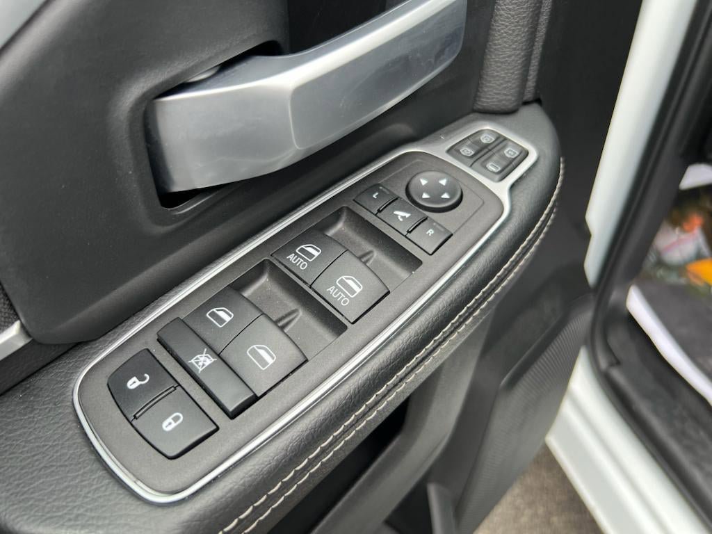 New 2024 RAM 2500 Big Horn w/ Night Edition image 12