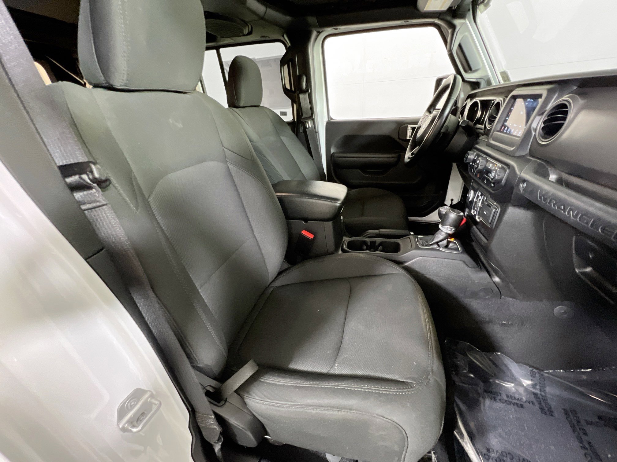 Used 2022 Jeep Wrangler Unlimited Sport image 24