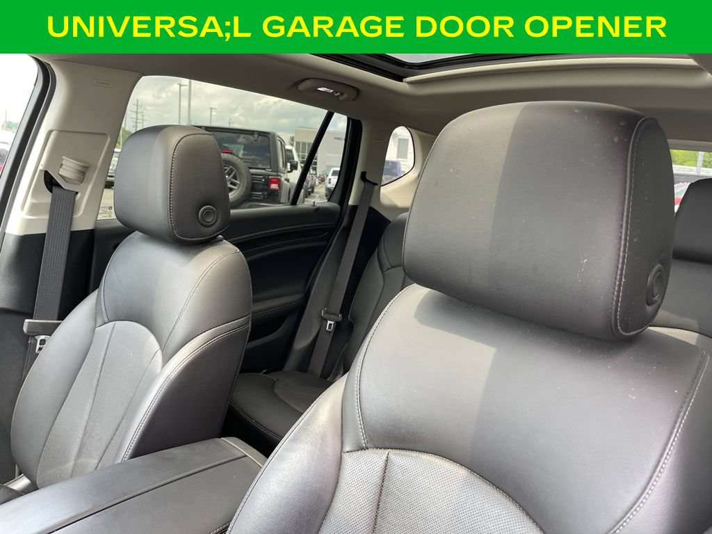 Used 2019 Buick Envision Essence AWD/4WD image 13