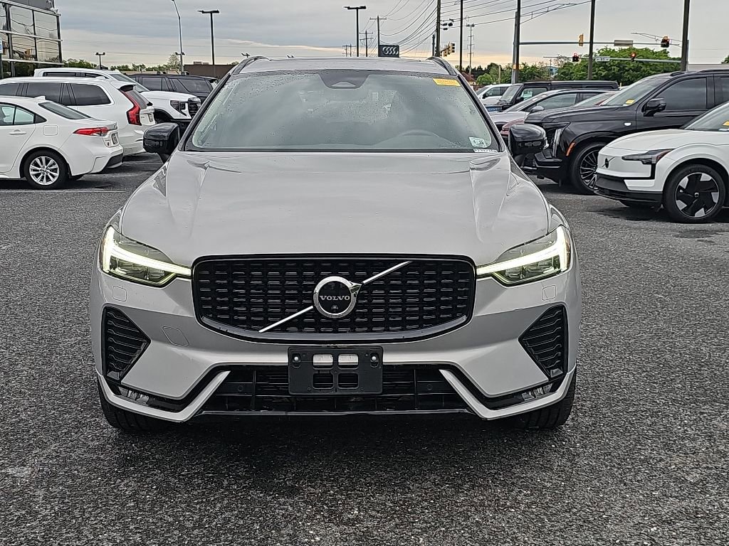 Used 2023 Volvo XC60 B5 Plus w/ Protection Package Premier AWD/4WD image 17