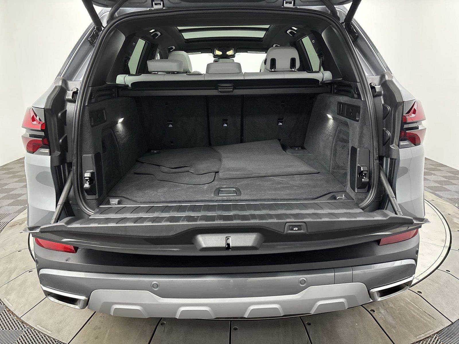 Used 2024 BMW X5 xDrive40i AWD/4WD image 21