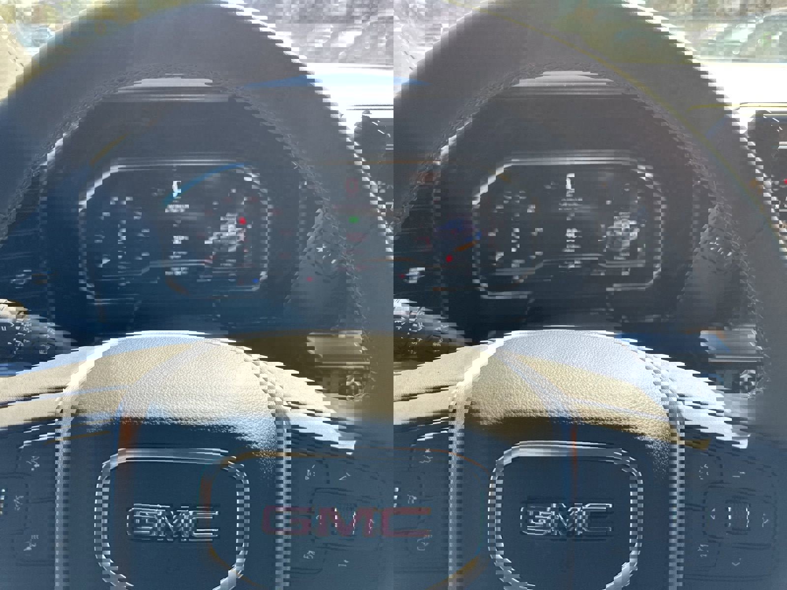 New 2025 GMC Sierra 2500 SLE w/ SLE Value Package; image 27