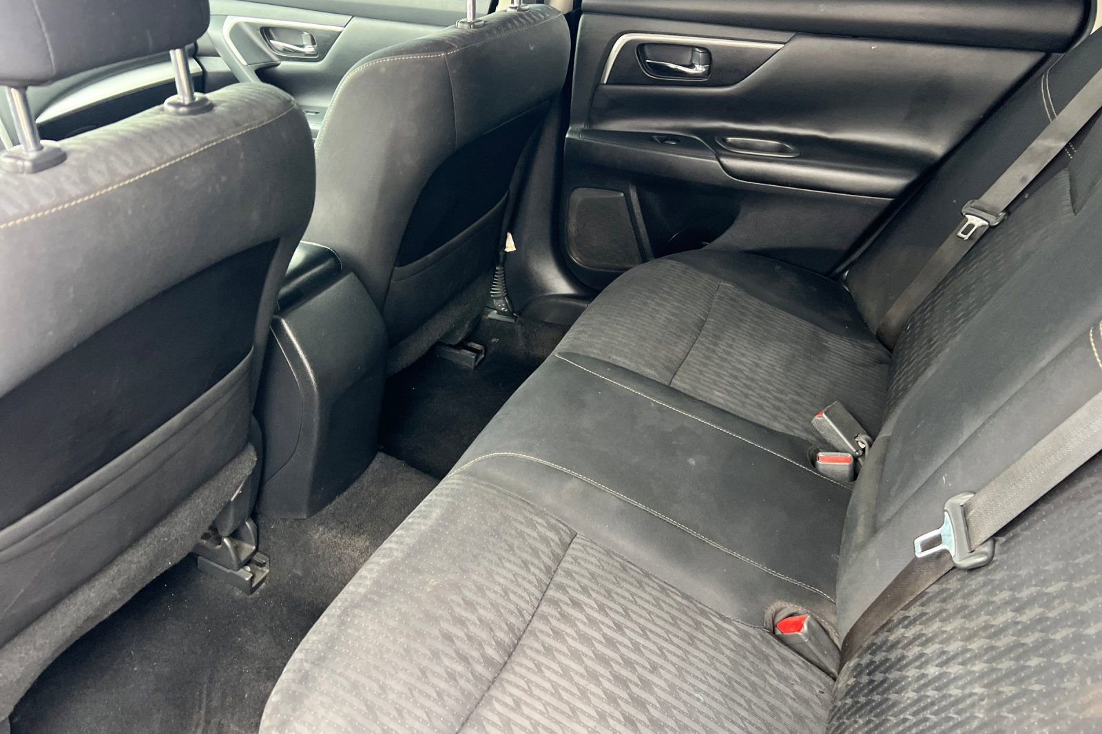 Used 2017 Nissan Altima 2.5 SV image 9