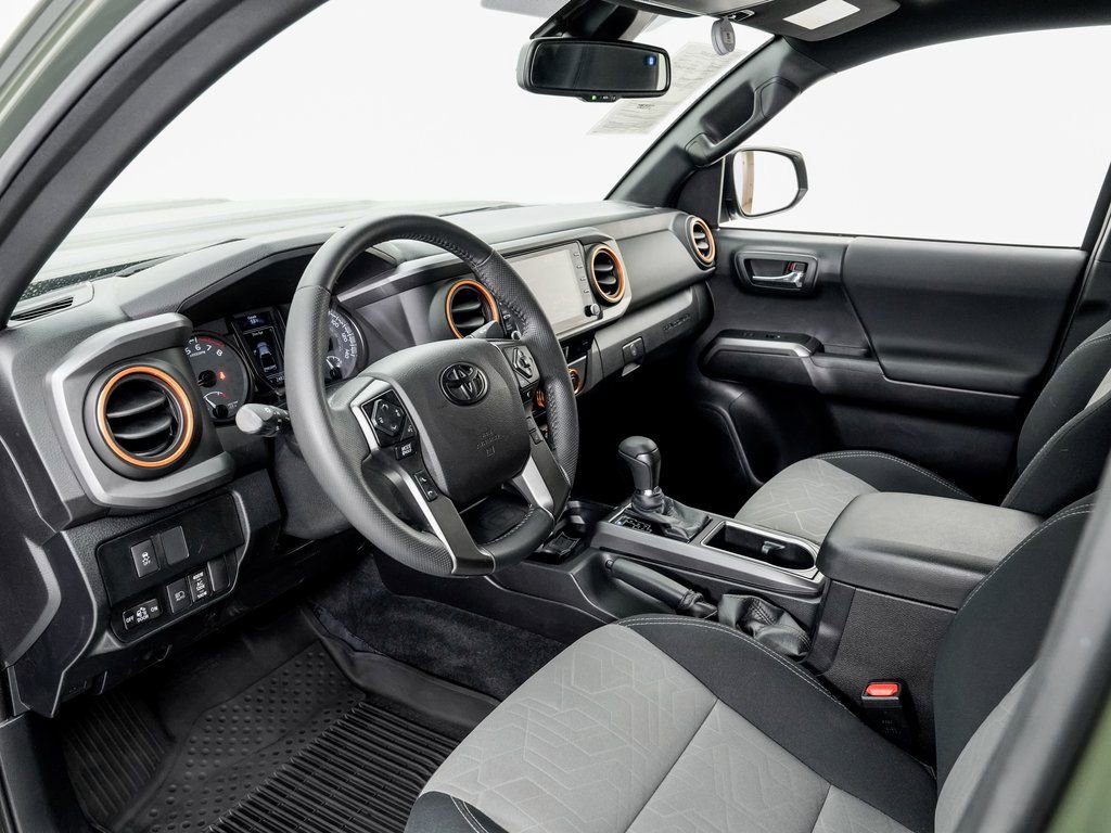 Used 2021 Toyota Tacoma TRD Sport image 6
