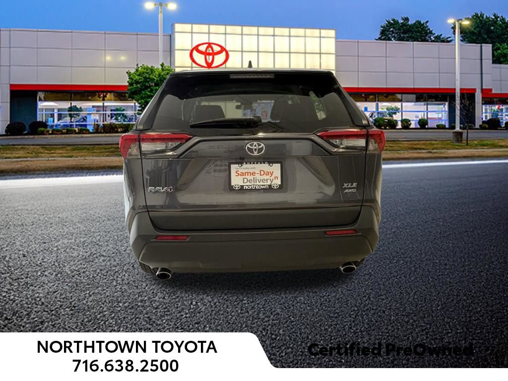 Used 2024 Toyota RAV4 XLE AWD/4WD image 35