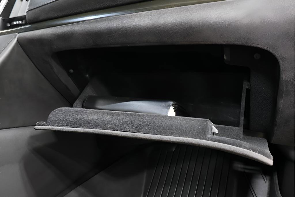 Used 2020 Cadillac Escalade Platinum image 35