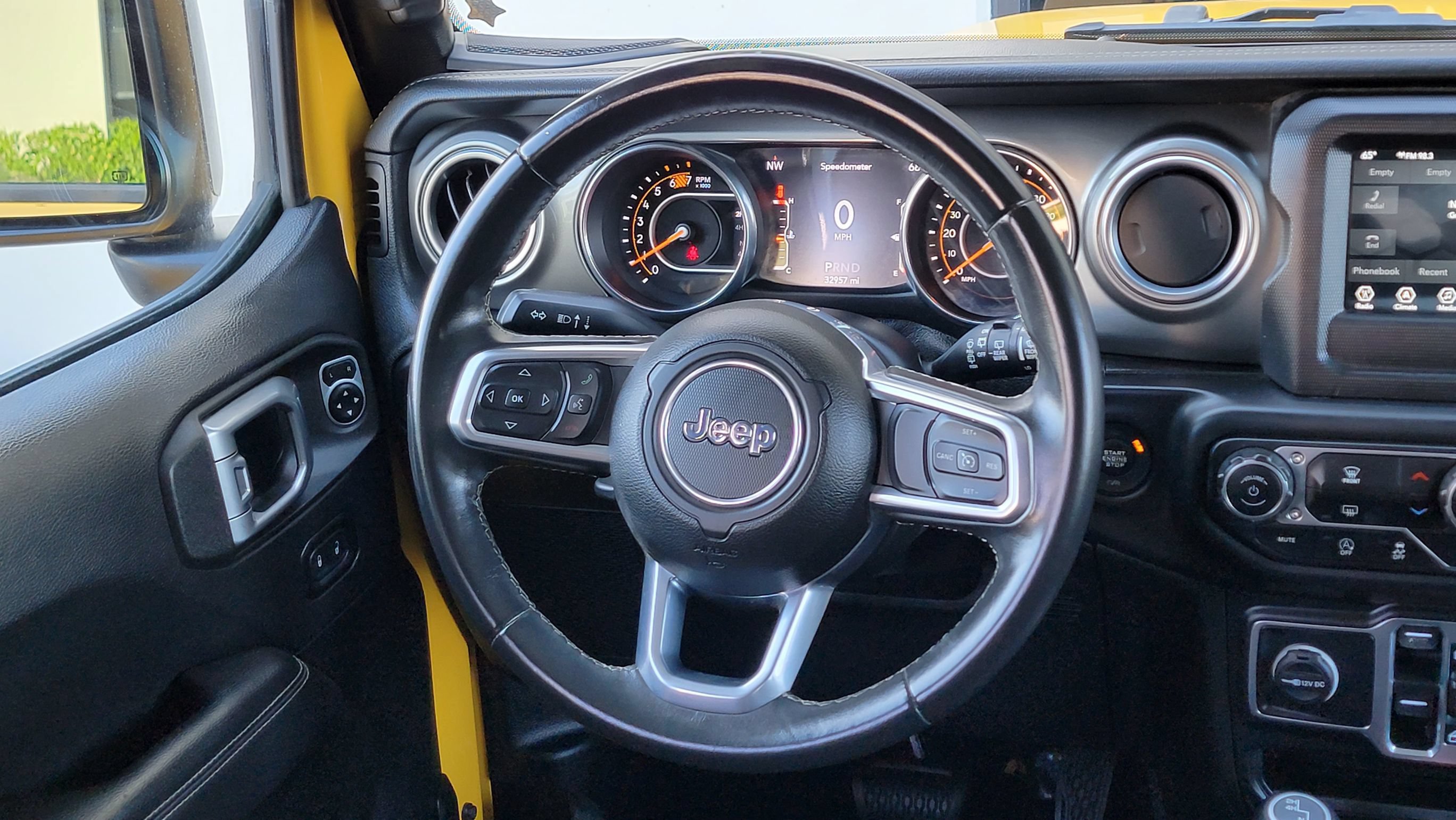 Used 2019 Jeep Wrangler Unlimited Sahara AWD/4WD image 30