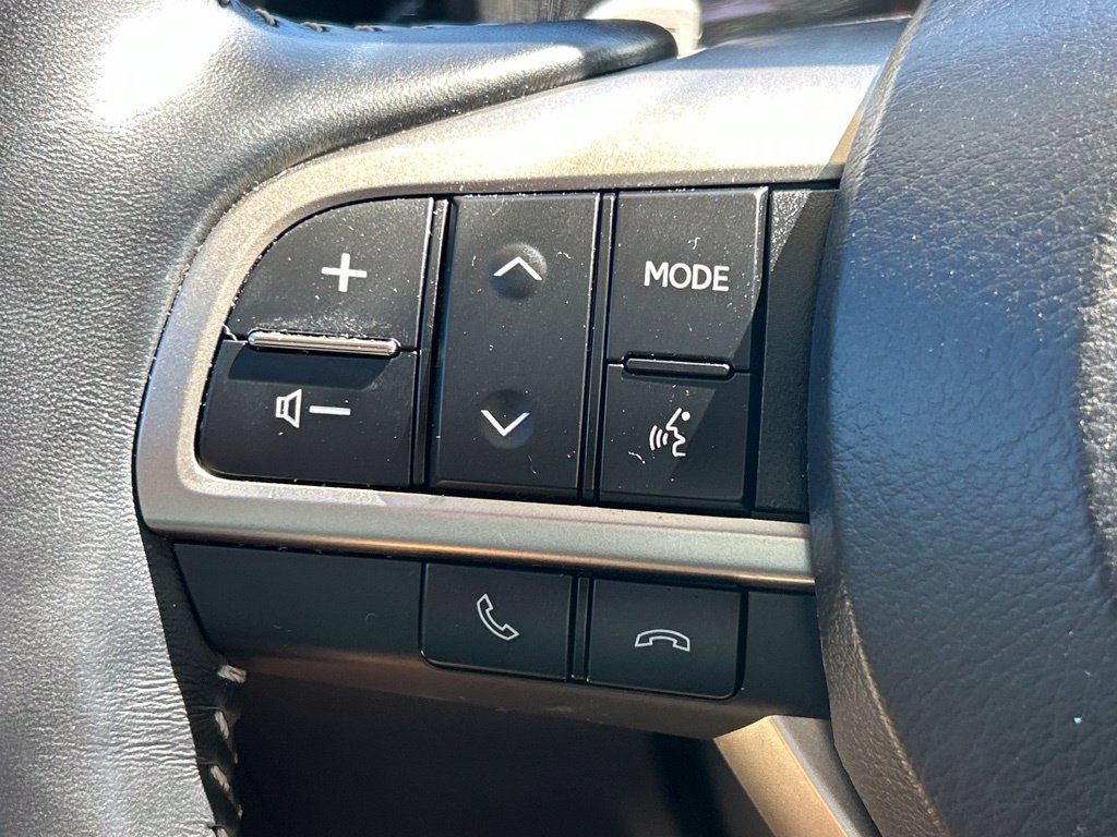 Used 2022 Lexus RX 350L Premium w/ Premium Package AWD/4WD image 28