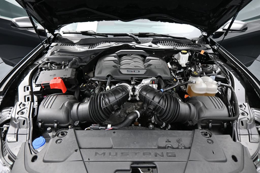 Used 2025 Ford Mustang GT Premium RWD image 26