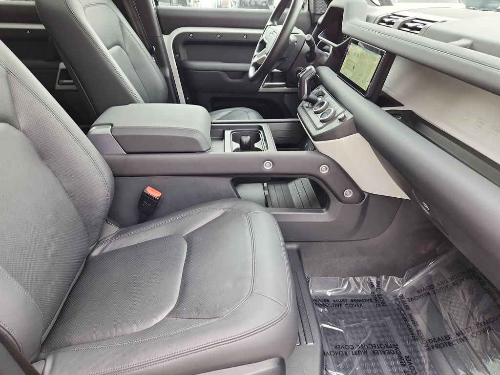 Used 2024 Land Rover Defender 110 S AWD/4WD image 3
