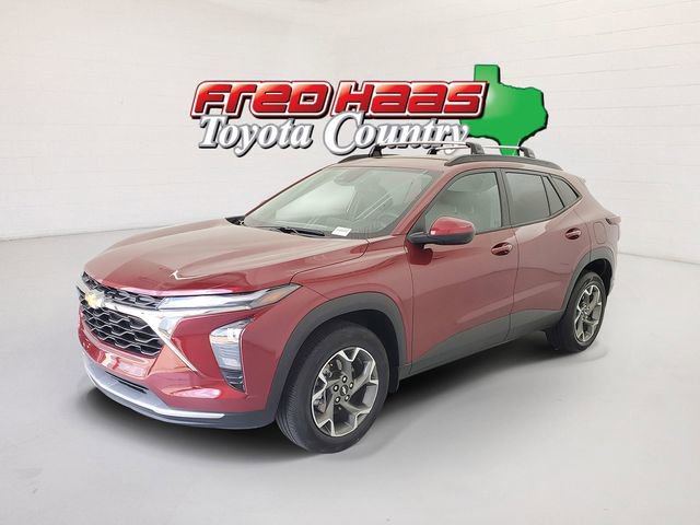 Used 2024 Chevrolet Trax LT w/ Driver Confidence Package