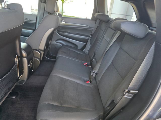 Used 2015 Jeep Grand Cherokee Laredo w/ Quick Order Package 23E AWD/4WD image 18