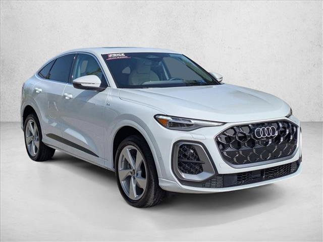 Used 2025 Audi Q5 Premium Plus AWD/4WD image 3