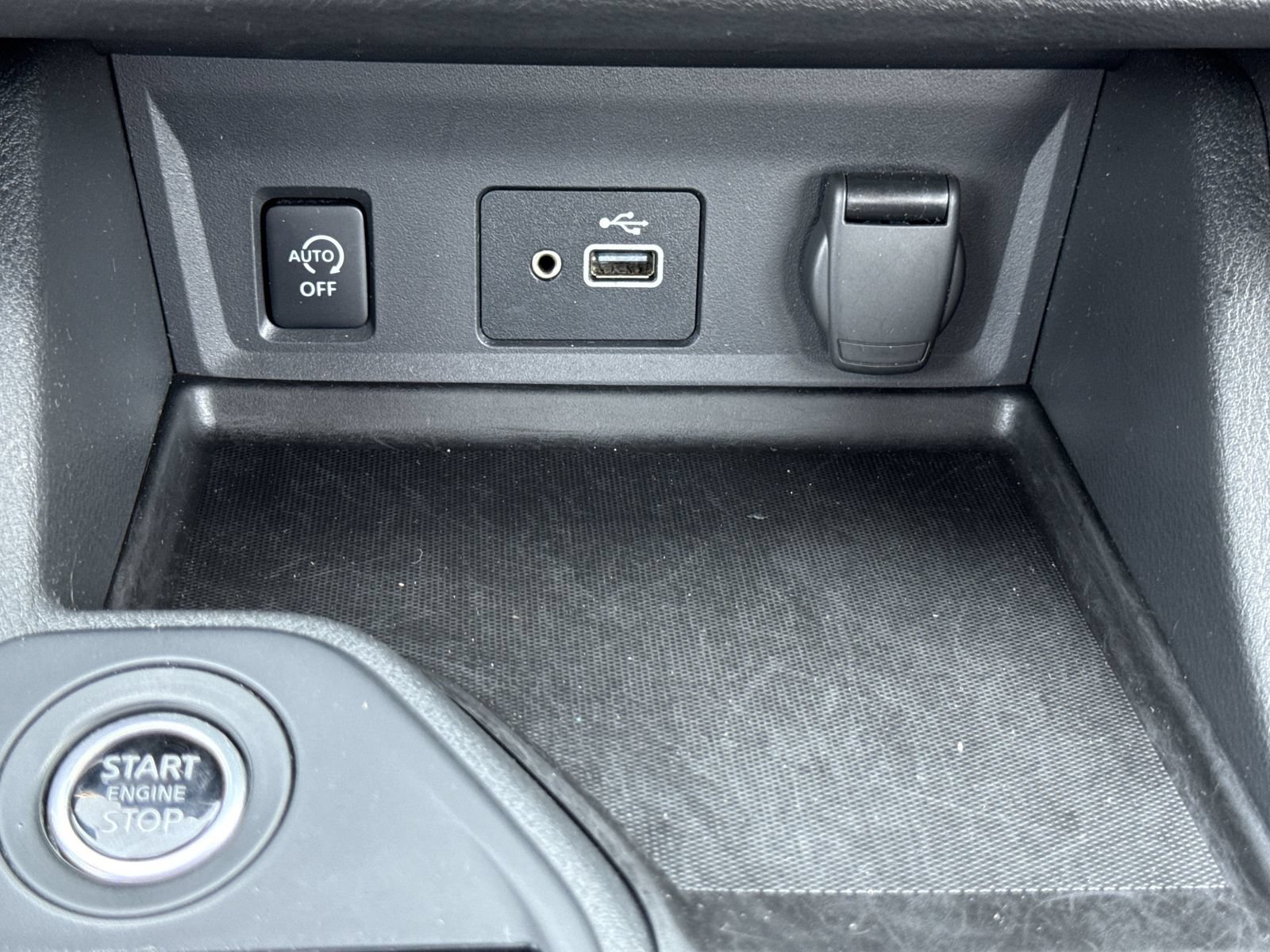 Used 2025 Nissan Sentra S FWD image 23