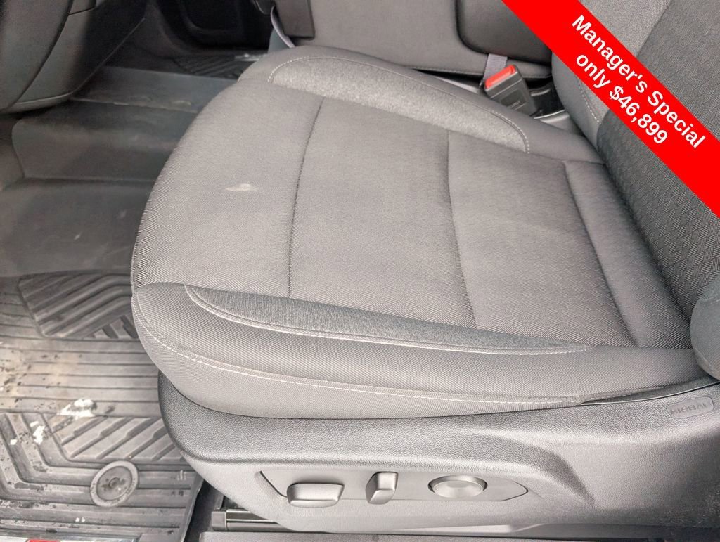 Used 2024 Chevrolet Silverado 2500 Custom w/ Custom Value Package image 21