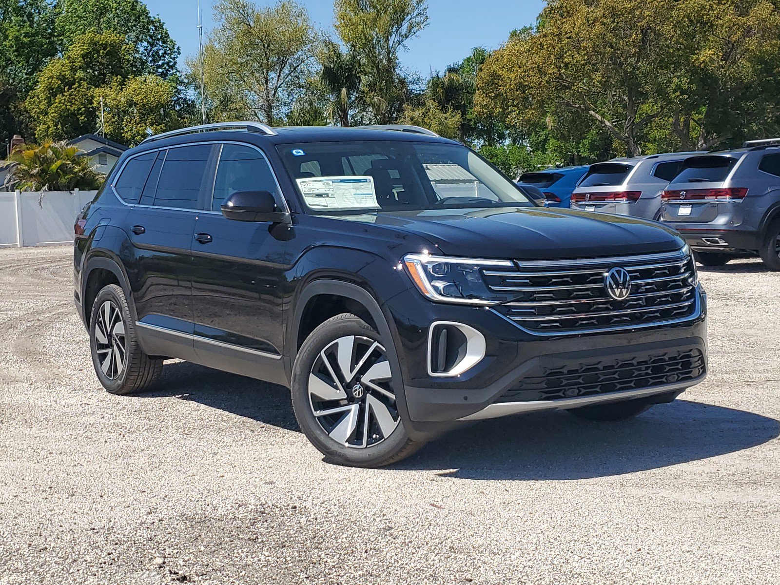 New 2025 Volkswagen Atlas SEL image 2