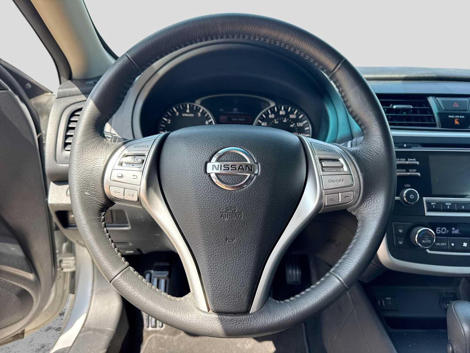 Used 2016 Nissan Altima 2.5 SV FWD image 21