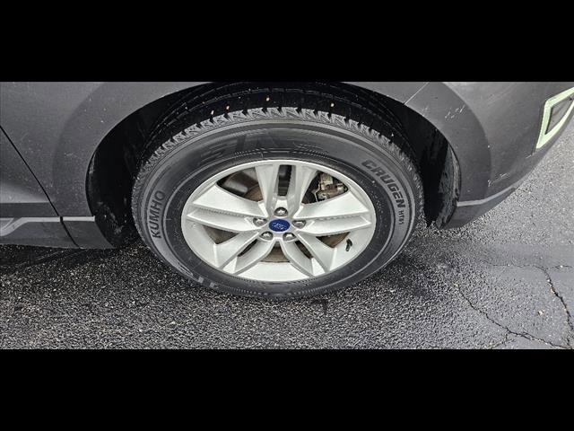 Used 2017 Ford Edge SEL w/ Equipment Group 201A image 10