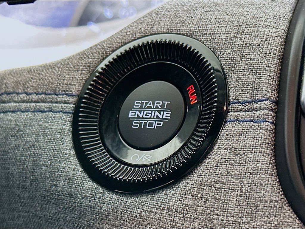 Certified 2022 Jeep Compass Latitude image 22