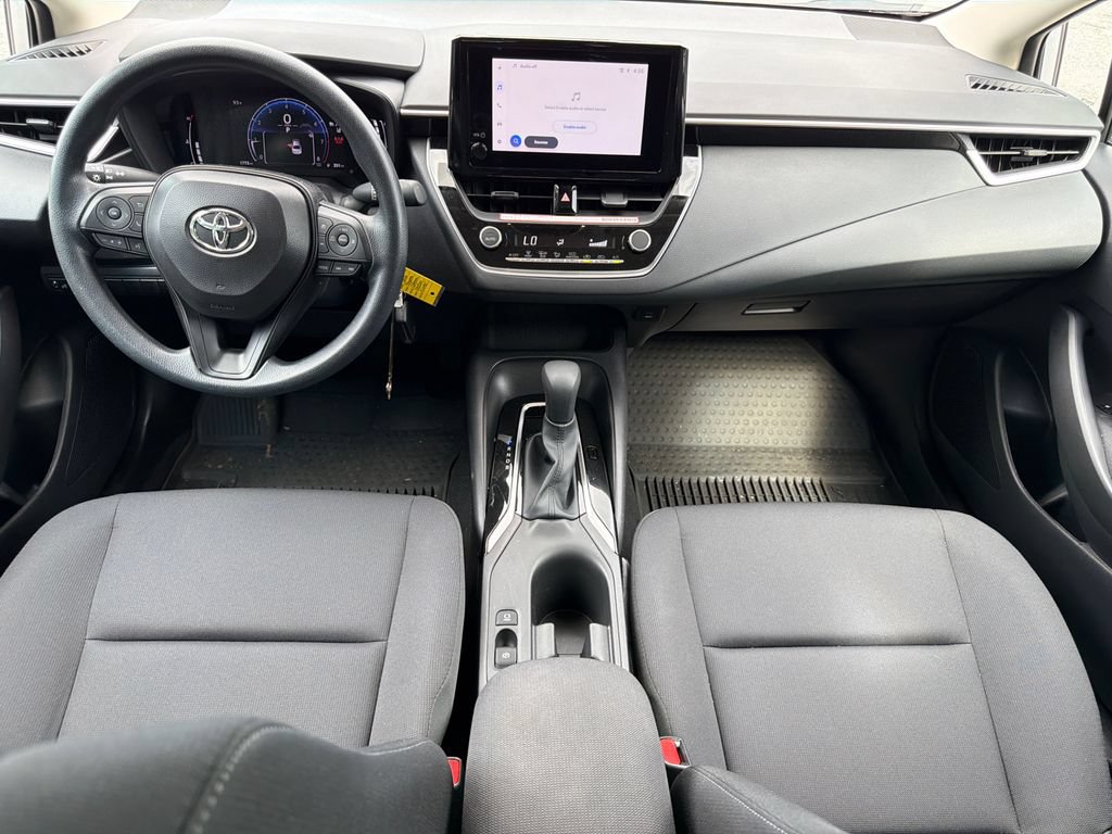 Used 2026 Toyota Corolla LE FWD image 27