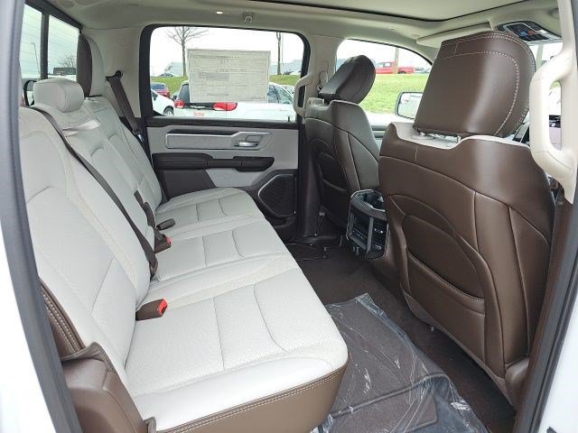 New 2026 RAM 1500 Laramie w/ Laramie Preferred Package AWD/4WD image 17