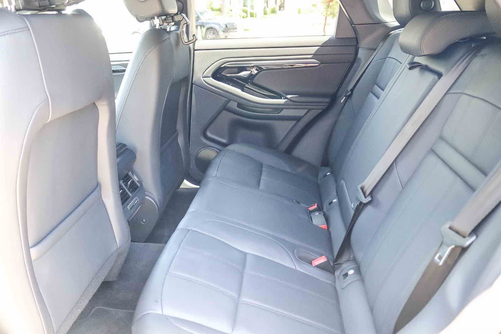 Used 2023 Land Rover Range Rover Evoque R-Dynamic S AWD/4WD image 17