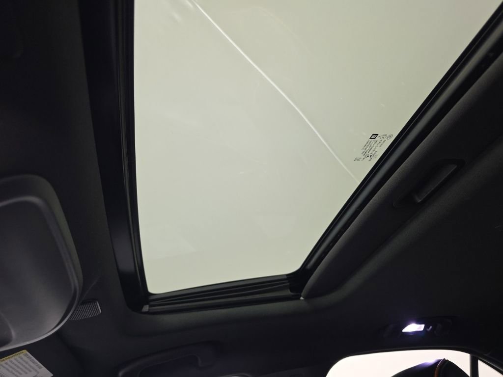 Used 2021 Cadillac CT4 V w/ Technology Package image 29