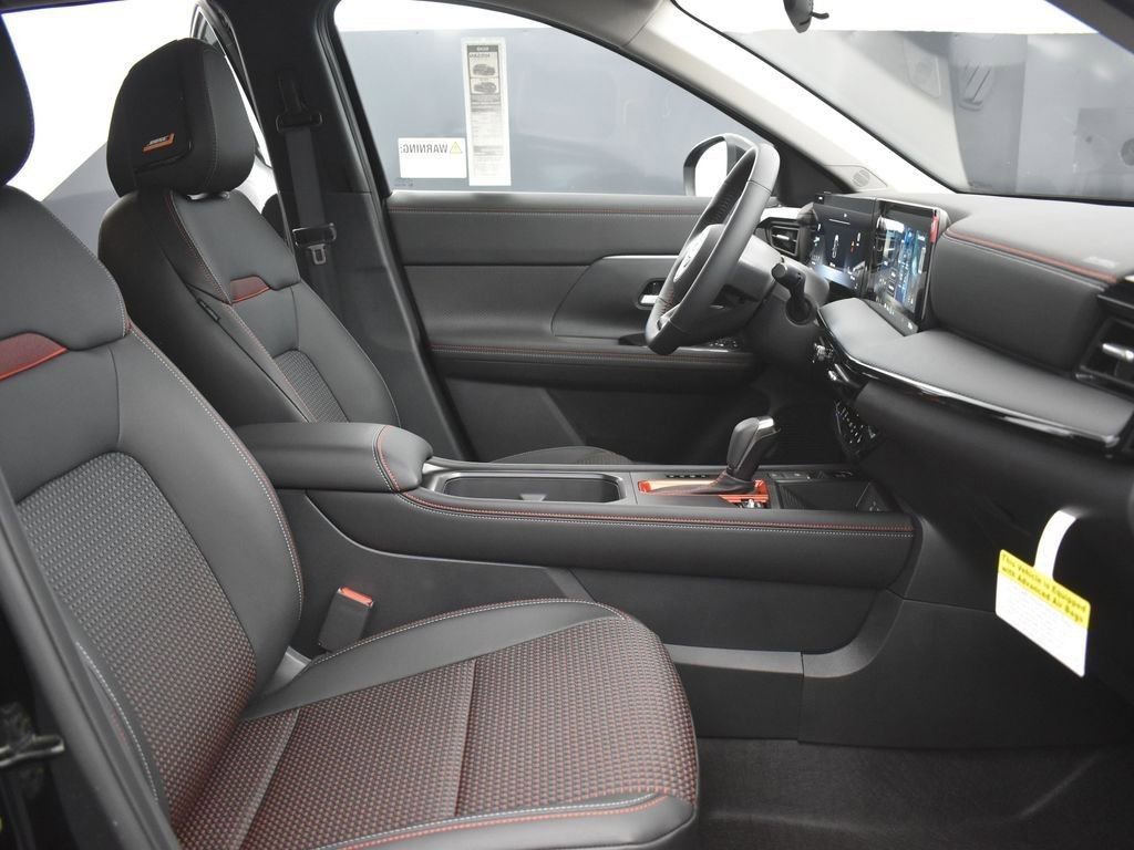 New 2026 Nissan Kicks SR w/ SR Premium Package image 23