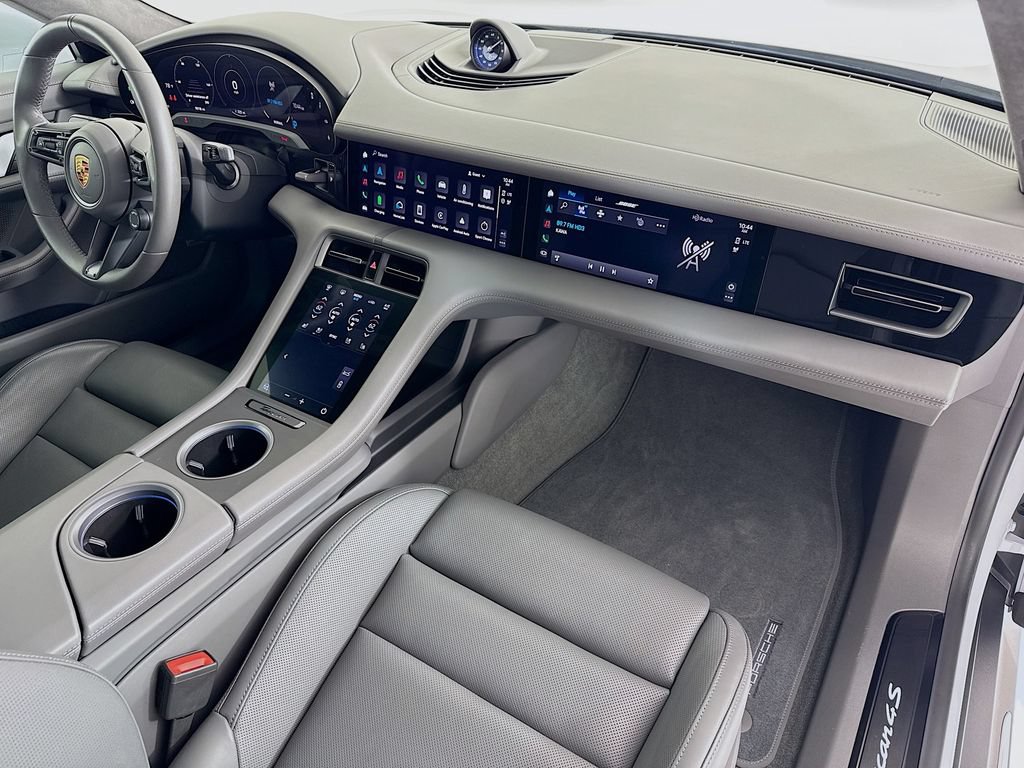 Certified 2024 Porsche Taycan 4S AWD/4WD image 31